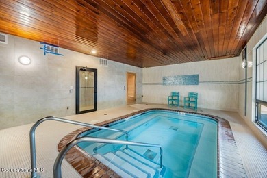 Beautifully updated and fully furnished, large 1 bed, 1 bath on Stoneridge Golf Club in Idaho - for sale on GolfHomes.com, golf home, golf lot