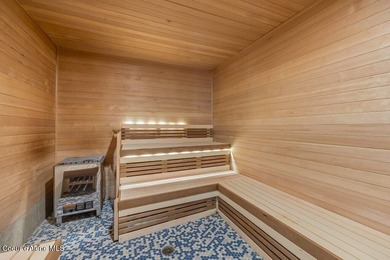 Beautifully updated and fully furnished, large 1 bed, 1 bath on Stoneridge Golf Club in Idaho - for sale on GolfHomes.com, golf home, golf lot