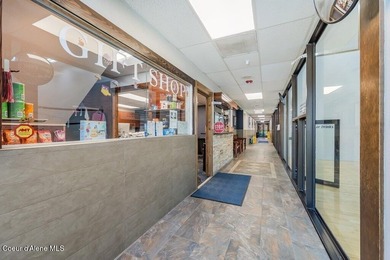 Beautifully updated and fully furnished, large 1 bed, 1 bath on Stoneridge Golf Club in Idaho - for sale on GolfHomes.com, golf home, golf lot