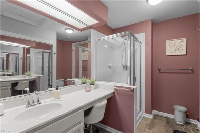 Beautifully updated 2-bedroom, 2-bath home with garage on a on Greenbrier Country Club in Virginia - for sale on GolfHomes.com, golf home, golf lot