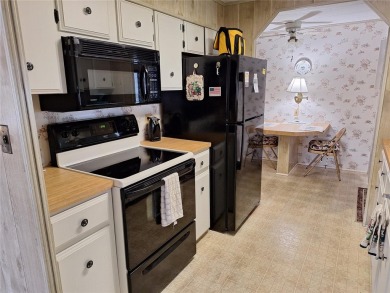 Under contract-accepting backup offers. PRICE REDUCED! This on Tarpon Springs Golf Course in Florida - for sale on GolfHomes.com, golf home, golf lot