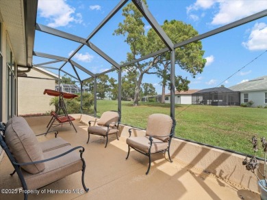 Located in Glen Lakes, this 2003 Addison Audubon maintenance on Glen Lakes Country Club in Florida - for sale on GolfHomes.com, golf home, golf lot
