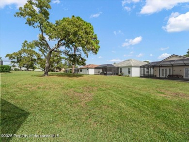 Located in Glen Lakes, this 2003 Addison Audubon maintenance on Glen Lakes Country Club in Florida - for sale on GolfHomes.com, golf home, golf lot