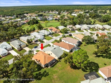 Located in Glen Lakes, this 2003 Addison Audubon maintenance on Glen Lakes Country Club in Florida - for sale on GolfHomes.com, golf home, golf lot