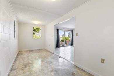 Excellent opportunity to personalize this classic home in sunny on Pukalani Country Club in Hawaii - for sale on GolfHomes.com, golf home, golf lot