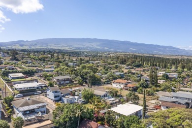 Excellent opportunity to personalize this classic home in sunny on Pukalani Country Club in Hawaii - for sale on GolfHomes.com, golf home, golf lot