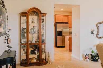 Welcome to this beautifully maintained 2-bedroom, 2-bath home on River Oaks Golf Course in California - for sale on GolfHomes.com, golf home, golf lot