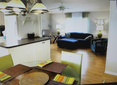What a pretty curb apeal when entering this 2 bedroom home. ( on Schalamar Creek Golf and Country Club in Florida - for sale on GolfHomes.com, golf home, golf lot