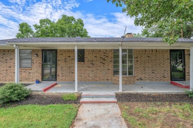 Completely Remodeled Home on the 11th Fairway - Modern Comfort on Lake Kiowa Golf Course in Texas - for sale on GolfHomes.com, golf home, golf lot