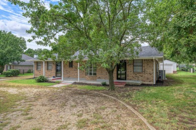 Completely Remodeled Home on the 11th Fairway - Modern Comfort on Lake Kiowa Golf Course in Texas - for sale on GolfHomes.com, golf home, golf lot