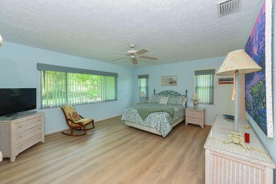 Located in Hobe Sound's best kept secret!! Eaglewood has on Eagle Wood Golf Course in Florida - for sale on GolfHomes.com, golf home, golf lot