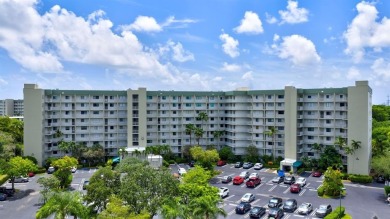 Must see! Highly desirable Cypress Bend community! Completely on Palm-Aire Country Club and Resort - Palms in Florida - for sale on GolfHomes.com, golf home, golf lot