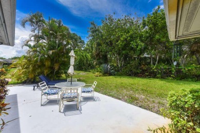 Located in Hobe Sound's best kept secret!! Eaglewood has on Eagle Wood Golf Course in Florida - for sale on GolfHomes.com, golf home, golf lot