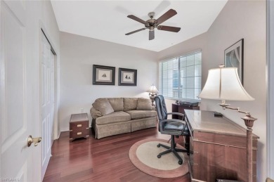 Beautiful and rarely available 3BR/2BA End-Unit TURNKEY Condo in on Naples Lakes Country Club in Florida - for sale on GolfHomes.com, golf home, golf lot