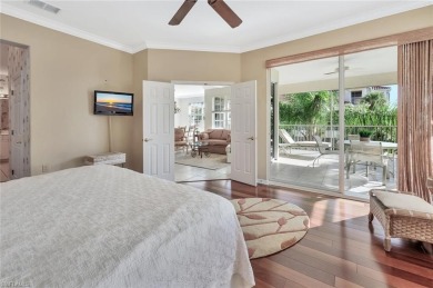 Beautiful and rarely available 3BR/2BA End-Unit TURNKEY Condo in on Naples Lakes Country Club in Florida - for sale on GolfHomes.com, golf home, golf lot