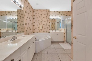 Beautiful and rarely available 3BR/2BA End-Unit TURNKEY Condo in on Naples Lakes Country Club in Florida - for sale on GolfHomes.com, golf home, golf lot