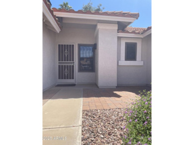 UPDATES GALORE!! Located in the Adult Community of Westbrook on Union Hills Country Club in Arizona - for sale on GolfHomes.com, golf home, golf lot