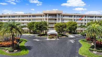 LOVE where you live in this beautifully renovated 4th Floor on Palm-Aire Country Club and Resort - Palms in Florida - for sale on GolfHomes.com, golf home, golf lot