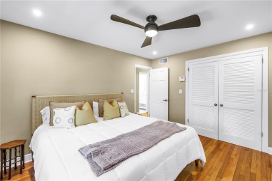 Charming, updated 2-bedroom home in prime Snell Isle location!!
 on The Renaisssance Vinoy Golf Club in Florida - for sale on GolfHomes.com, golf home, golf lot