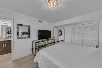 PRICED TO SELL. Bring your offers! At almost 2500 sqft of living on Boca Pointe Country Club in Florida - for sale on GolfHomes.com, golf home, golf lot