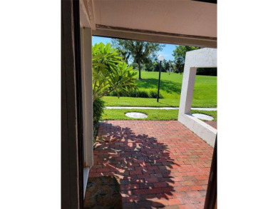 Welcome to Bunker Oaks in The Meadows. Do not pass on this on The Meadows Golf and Country Club in Florida - for sale on GolfHomes.com, golf home, golf lot
