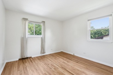 Location, Potential & Lifestyle! This spacious 3-bedroom, 1 on Twin Lakes Golf Course in Illinois - for sale on GolfHomes.com, golf home, golf lot