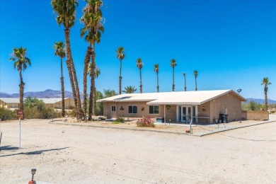 Title shows one bedroom, but this home is actually three on Lake Tamarisk Golf Course in California - for sale on GolfHomes.com, golf home, golf lot