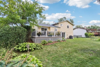 Location, Potential & Lifestyle! This spacious 3-bedroom, 1 on Twin Lakes Golf Course in Illinois - for sale on GolfHomes.com, golf home, golf lot
