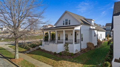 Turn key property on a corner lot in the Villages of Olde Stone on The Club At Olde Stone in Kentucky - for sale on GolfHomes.com, golf home, golf lot