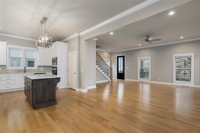 Turn key property on a corner lot in the Villages of Olde Stone on The Club At Olde Stone in Kentucky - for sale on GolfHomes.com, golf home, golf lot