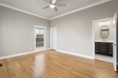 Turn key property on a corner lot in the Villages of Olde Stone on The Club At Olde Stone in Kentucky - for sale on GolfHomes.com, golf home, golf lot