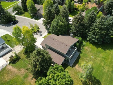 This is your chance to own a recently remodeled (within the last on Riverton Country Club in Wyoming - for sale on GolfHomes.com, golf home, golf lot