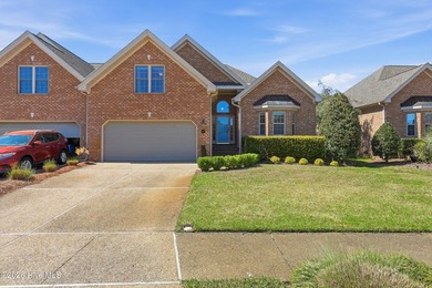 Bright & cheery end unit townhome with low maintenance brick on Cape Fear National At Brunswick Forest in North Carolina - for sale on GolfHomes.com, golf home, golf lot