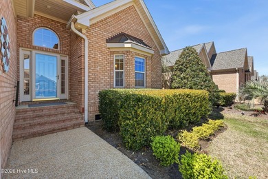Bright & cheery end unit townhome with low maintenance brick on Cape Fear National At Brunswick Forest in North Carolina - for sale on GolfHomes.com, golf home, golf lot