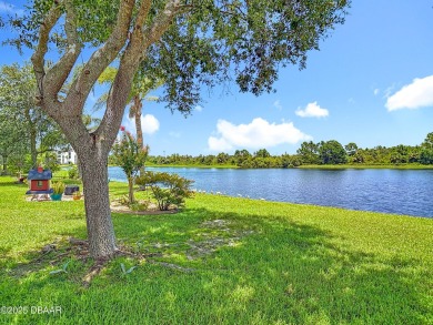 3 bedroom 2 bath lake front  home with optional 4th flex on LPGA International Golf Course in Florida - for sale on GolfHomes.com, golf home, golf lot