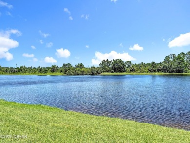 3 bedroom 2 bath lake front  home with optional 4th flex on LPGA International Golf Course in Florida - for sale on GolfHomes.com, golf home, golf lot