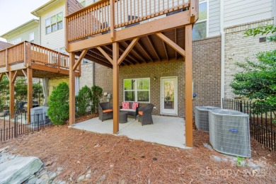Beautifully maintained townhome located just minutes from the on River Run Country Club in North Carolina - for sale on GolfHomes.com, golf home, golf lot