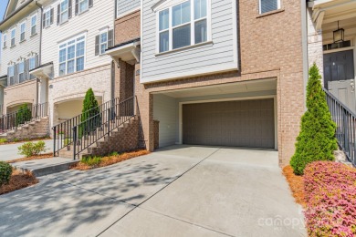 Beautifully maintained townhome located just minutes from the on River Run Country Club in North Carolina - for sale on GolfHomes.com, golf home, golf lot