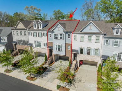 Beautifully maintained townhome located just minutes from the on River Run Country Club in North Carolina - for sale on GolfHomes.com, golf home, golf lot