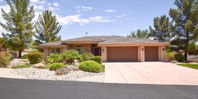 Fantastic Bloomington Country Club home on delightfully on Bloomington Country Club in Utah - for sale on GolfHomes.com, golf home, golf lot