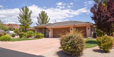 Fantastic Bloomington Country Club home on delightfully on Bloomington Country Club in Utah - for sale on GolfHomes.com, golf home, golf lot