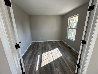 Welcome to this beautifully updated 2 story home located in on Woodruff Golf Course in Illinois - for sale on GolfHomes.com, golf home, golf lot