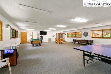 This charming 3BR/2B townhouse style condo offers fantastic on Beech Mountain Club in North Carolina - for sale on GolfHomes.com, golf home, golf lot