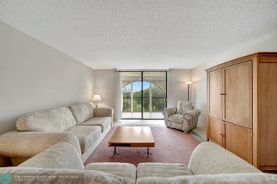 SPACIOUS 2/2 PENTHOUSE CORNER UNIT IN MANICURED 55+ LAKES OF on Inverrary Country Club in Florida - for sale on GolfHomes.com, golf home, golf lot