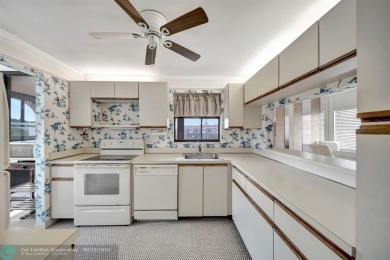 SPACIOUS 2/2 PENTHOUSE CORNER UNIT IN MANICURED 55+ LAKES OF on Inverrary Country Club in Florida - for sale on GolfHomes.com, golf home, golf lot