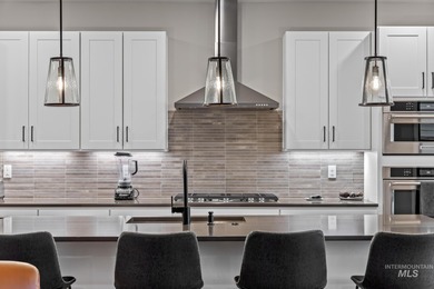 ASK US HOW TO YOU CAN SAVE ON HOA. DEEP DISCOUNT Better than New on Falcon Crest Golf Club in Idaho - for sale on GolfHomes.com, golf home, golf lot