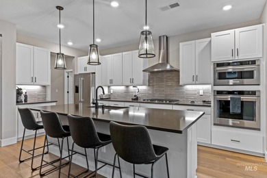 ASK US HOW TO YOU CAN SAVE ON HOA. DEEP DISCOUNT Better than New on Falcon Crest Golf Club in Idaho - for sale on GolfHomes.com, golf home, golf lot