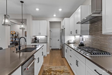 ASK US HOW TO YOU CAN SAVE ON HOA. DEEP DISCOUNT Better than New on Falcon Crest Golf Club in Idaho - for sale on GolfHomes.com, golf home, golf lot