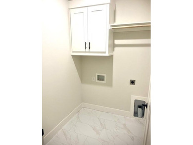 Great Location, Beautiful New Construction Home on a large level on Branchwood Golf Course in Arkansas - for sale on GolfHomes.com, golf home, golf lot