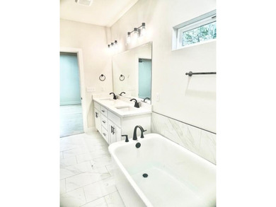 Great Location, Beautiful New Construction Home on a large level on Branchwood Golf Course in Arkansas - for sale on GolfHomes.com, golf home, golf lot